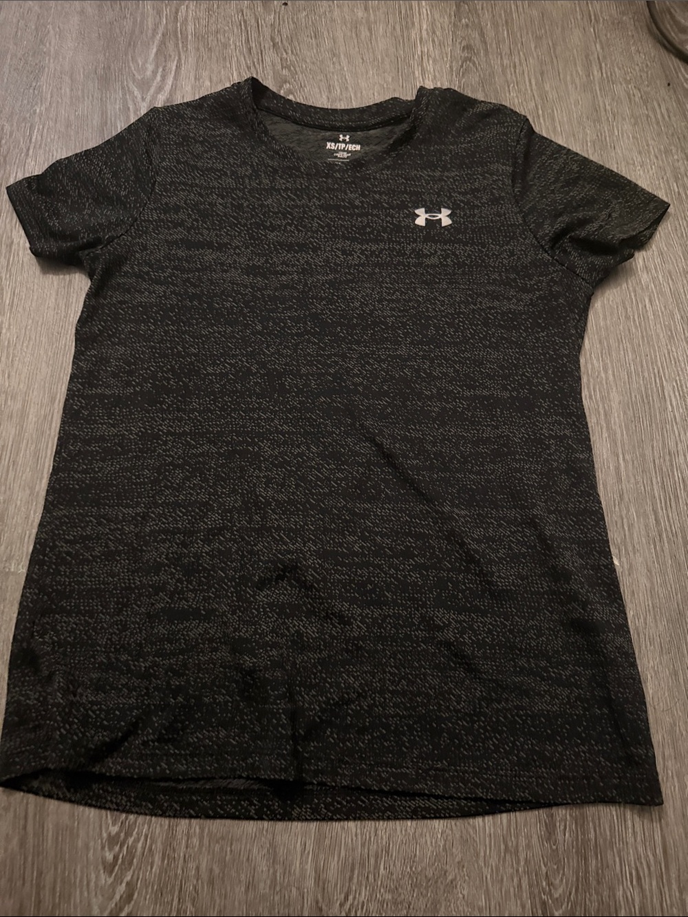 Under Armour Women’s Black Heather Short Sleeve Performance Tee